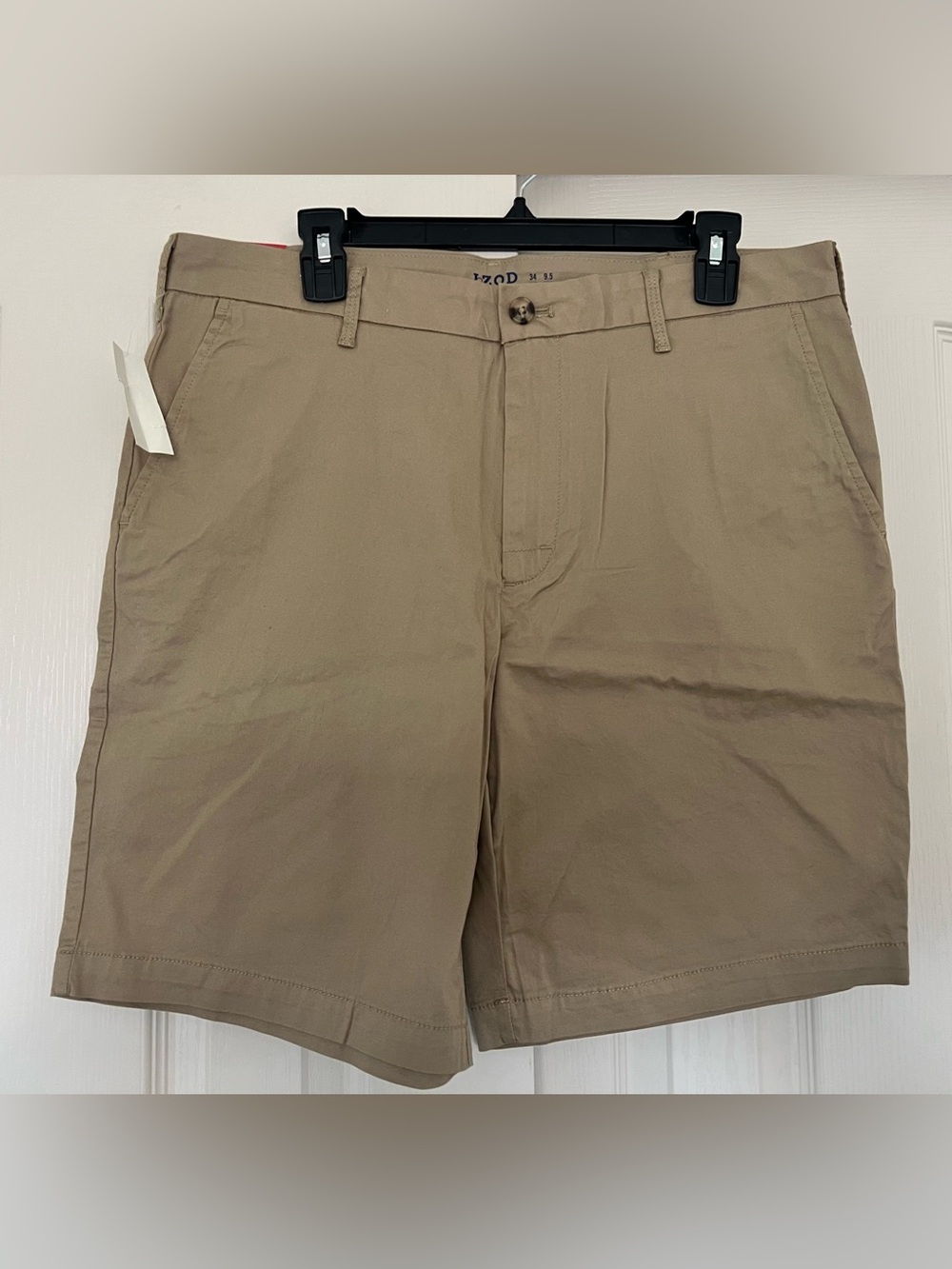 Izod Men's Tan Flat-Front Shorts